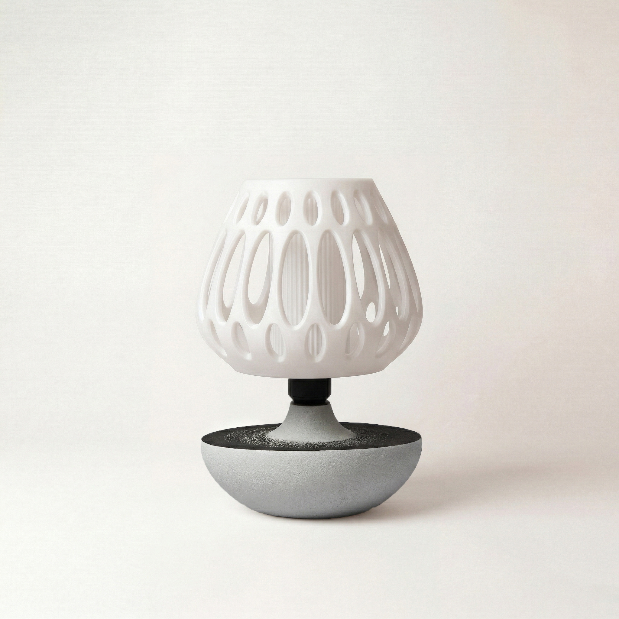 Domilla Crater Table Lamp